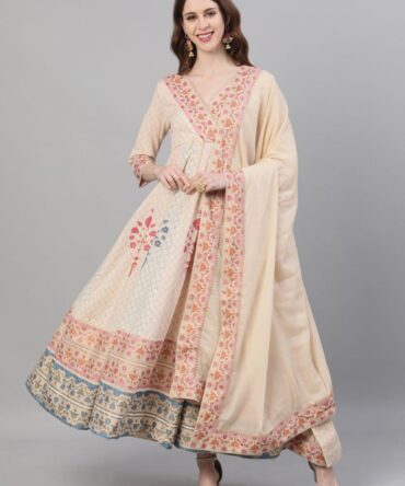 Front view of women beige cotton kurta pant dupatta set with ethnic prints